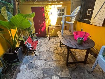 PH 3 ambientes con patio/jardín. Martínez.