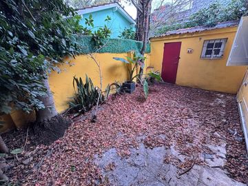 PH 3 ambientes con patio/jardín. Martínez.