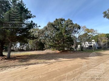 | DOS LOTES EN BARRIO RECIDENCIAL DE 1000 MTS²| |SAN BERNARDO|