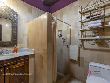Casa 3 Leones Ajijic en Venta con vista al Lago de Chapala