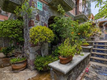 Casa 3 Leones Ajijic en Venta con vista al Lago de Chapala