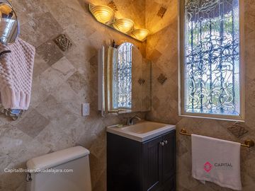 Casa 3 Leones Ajijic en Venta con vista al Lago de Chapala