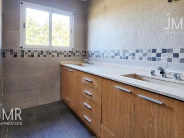 JMR Propiedades | Los Alcanfores | Casa en Venta | Apta Credito