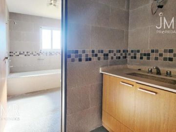 JMR Propiedades | Los Alcanfores | Casa en Venta | Apta Credito