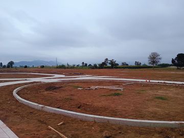 Terreno con titulo de propiedad y obras iniciadas