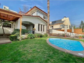 Casa en venta Los Domínicos, 4 min colegio Wenlock