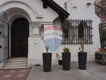 Gran casa comercial en venta Av.Italia y Rancagua