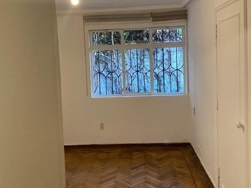 Casa en excelente sector, muy segura y acogedora.