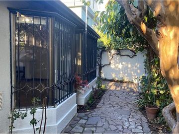 Casa en excelente sector, muy segura y acogedora.