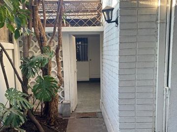 Casa en excelente sector, muy segura y acogedora.