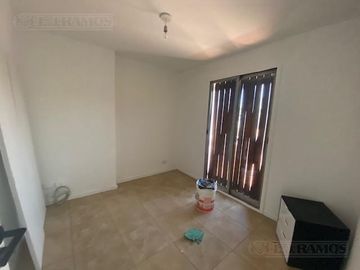 Departamento en venta en San Isidro Jacinto Diaz al 300. APTO CRÉDITO.