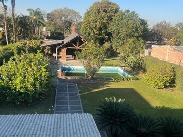 CASA EN VENTA PJE BENITO LYNCH 4700