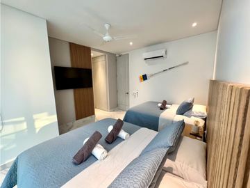 Apartamento Frontal con vista al mar bello horizonte 005