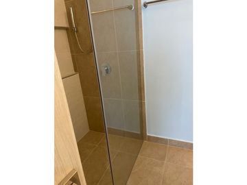 Apartamento con vista lateral cerca al mar en Playa Salguero - 005