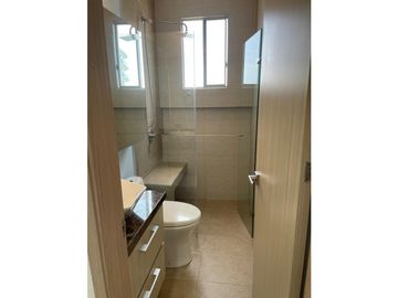 Apartamento con vista lateral cerca al mar en Playa Salguero - 005