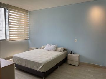 Apartamento con vista lateral cerca al mar en Playa Salguero - 005