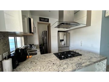 Apartamento con vista lateral cerca al mar en Playa Salguero - 005