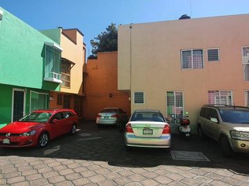 Bonita y cómoda casa en condominio en colonia San Bernandino Xochimilco