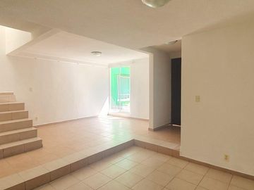 Bonita y cómoda casa en condominio en colonia San Bernandino Xochimilco