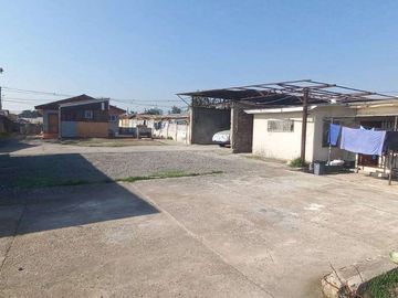 Terreno para proyecto en Maipú centro,  con casa habitación.