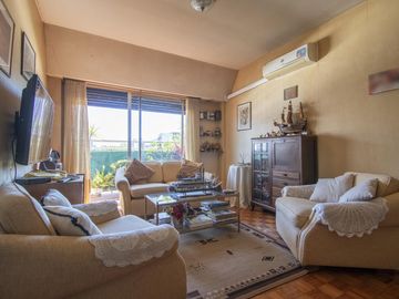 VENTA DEPARTAMENTO 4 AMBIENTES DEPENDENCIA - COCHERA CUBIERTA BAULERA - PERMUTA - APTO CREDITO BOEDO