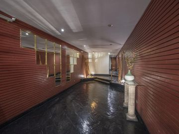 VENTA DEPARTAMENTO 4 AMBIENTES DEPENDENCIA - COCHERA CUBIERTA BAULERA - PERMUTA - APTO CREDITO BOEDO