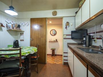 VENTA DEPARTAMENTO 4 AMBIENTES DEPENDENCIA - COCHERA CUBIERTA BAULERA - PERMUTA - APTO CREDITO BOEDO