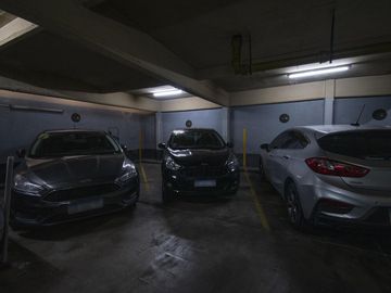VENTA DEPARTAMENTO 4 AMBIENTES DEPENDENCIA - COCHERA CUBIERTA BAULERA - PERMUTA - APTO CREDITO BOEDO