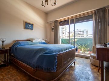 VENTA DEPARTAMENTO 4 AMBIENTES DEPENDENCIA - COCHERA CUBIERTA BAULERA - PERMUTA - APTO CREDITO BOEDO