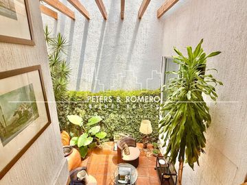 Casa en Venta en Cerrada en Manuel Avila Camacho