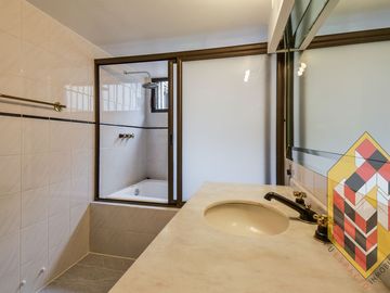 CASA EN VENTA  EN LAS LOMAS DE CHAPULTEPEC