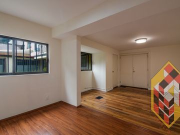CASA EN VENTA  EN LAS LOMAS DE CHAPULTEPEC