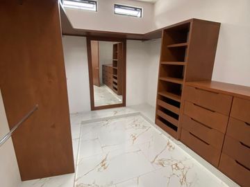 Casa de uina planta ubicada en zona residencial al norte de Mèrida Yucatàn