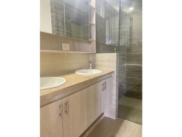 APARTAMENTO CON VISTA ZONA FARALLONES Y ZONA VERDE