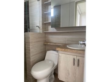 APARTAMENTO CON VISTA ZONA FARALLONES Y ZONA VERDE