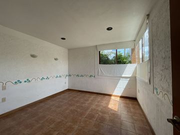 Venta de Casa en Fraccionamiento Residencial, c/ seguridad 24/7, 4 recámaras