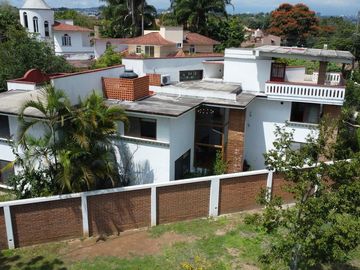 Venta de Casa en Fraccionamiento Residencial, c/ seguridad 24/7, 4 recámaras