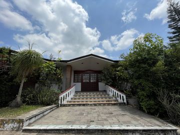 Venta de Casa en Fraccionamiento Residencial, c/ seguridad 24/7, 4 recámaras