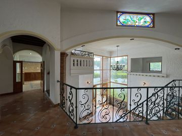 Venta de Casa en Fraccionamiento Residencial, c/ seguridad 24/7, 4 recámaras