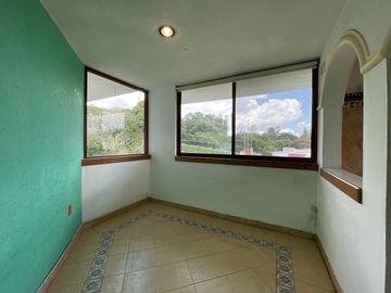 Venta de Casa en Fraccionamiento Residencial, c/ seguridad 24/7, 4 recámaras