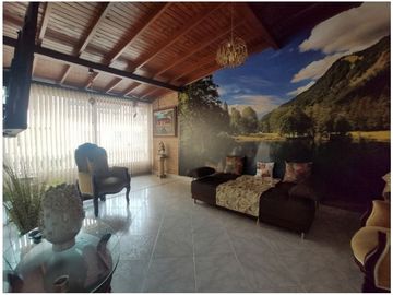 Casa para la venta en Belen la Nubia