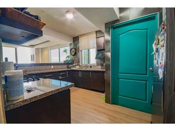 SE VENDE APARTAMENTO DE 3 REC. REMODELADO EN SAN FRANCISCO, PH PRIVE