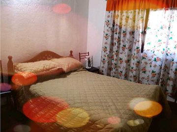 VENDO CASA  en Parque Siquiman