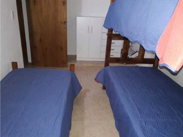 VENDO CASA  en Parque Siquiman