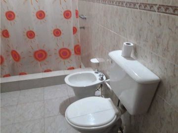 VENDO CASA  en Parque Siquiman