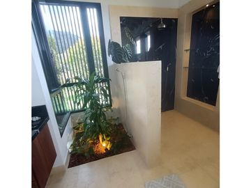 VENTA DE HERMOSA CASA DE LUJO EN LA CEJA