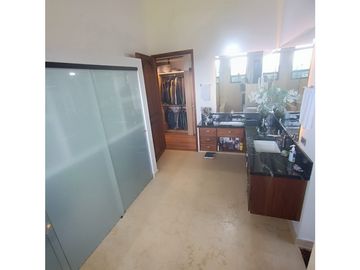 VENTA DE HERMOSA CASA DE LUJO EN LA CEJA