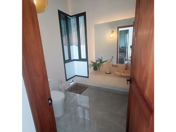VENTA DE HERMOSA CASA DE LUJO EN LA CEJA