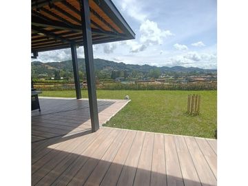 VENTA DE HERMOSA CASA DE LUJO EN LA CEJA