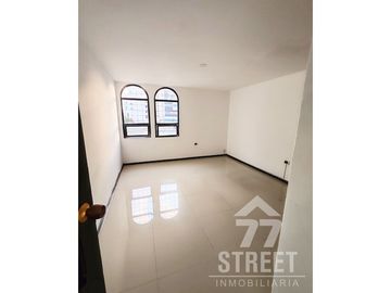 CASA EN CIUDAD JARDN